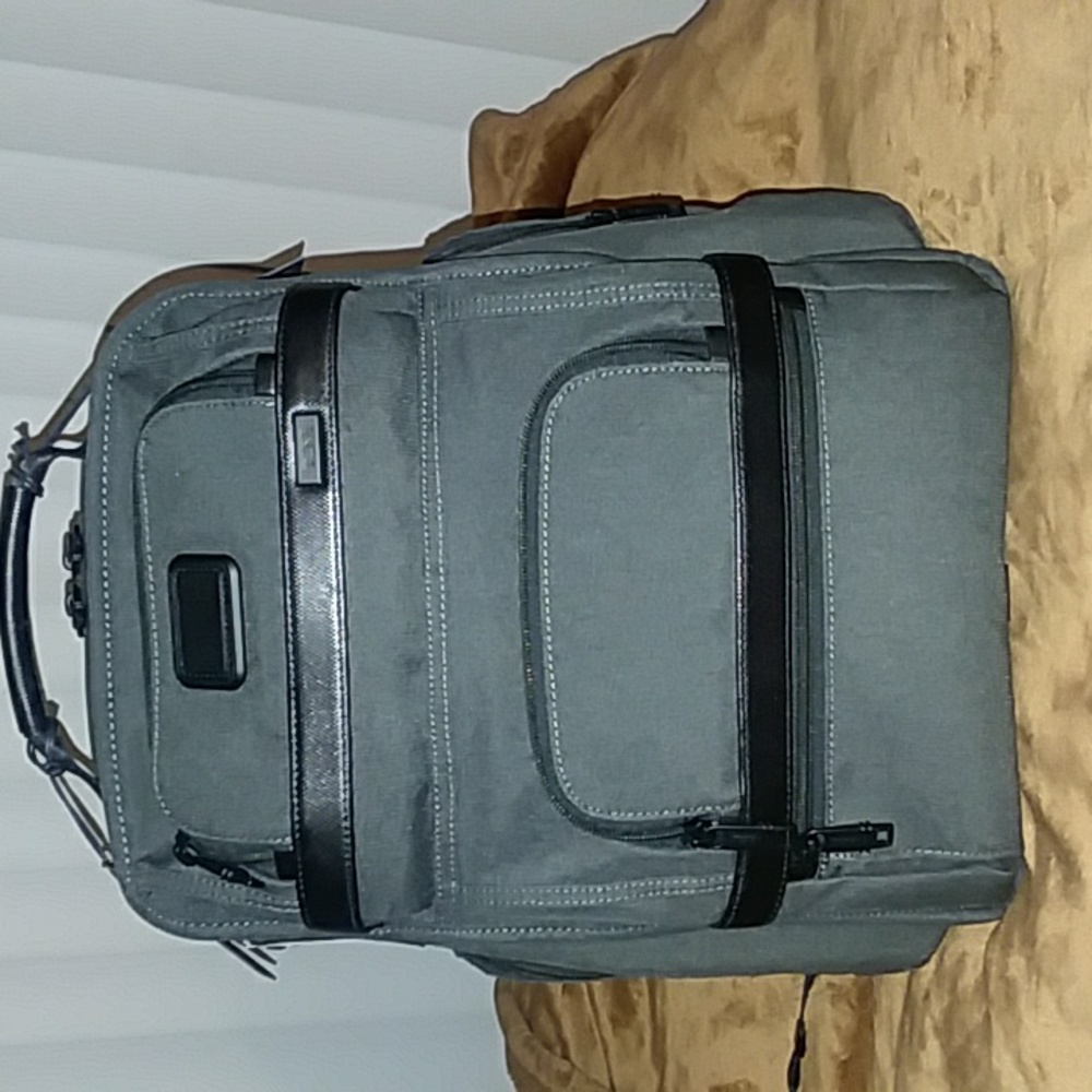 TUMI T-Pass Business Class Brief Pack